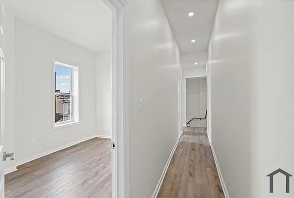 1723 E Lombard St — Photo 25