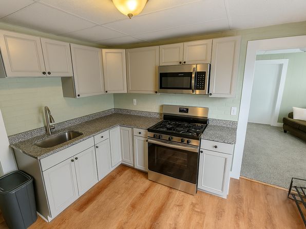 12 Morris St #1