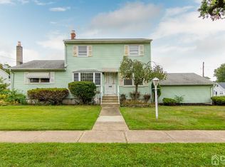 22 Kosene St, Woodbridge, NJ