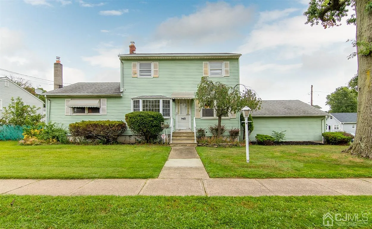 22 Kosene St photo 1