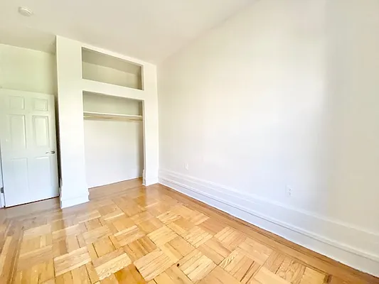 Rented by Bohemia Realty Group | media 10