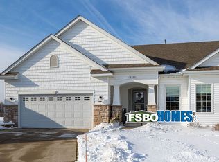 5320 Kilt Ct, Bettendorf, IA 52722