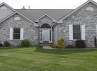 441 Eagle Pointe Landing Dr, Eureka, MO 63025