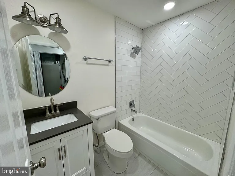 8704 Cumbria Ct #C — Photo 25