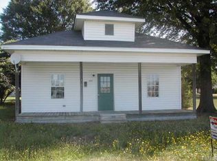 307 E Harnett St, Dunn, NC 28334