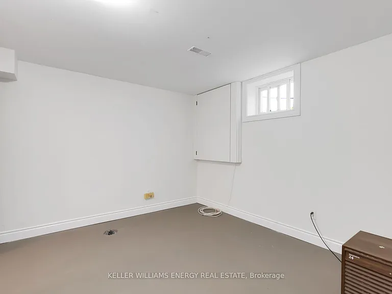 337 Oshawa Blvd N #FRONT — Photo 14