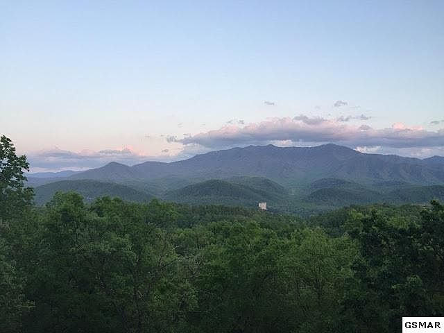 2nd image of 832 N Skyline Dr