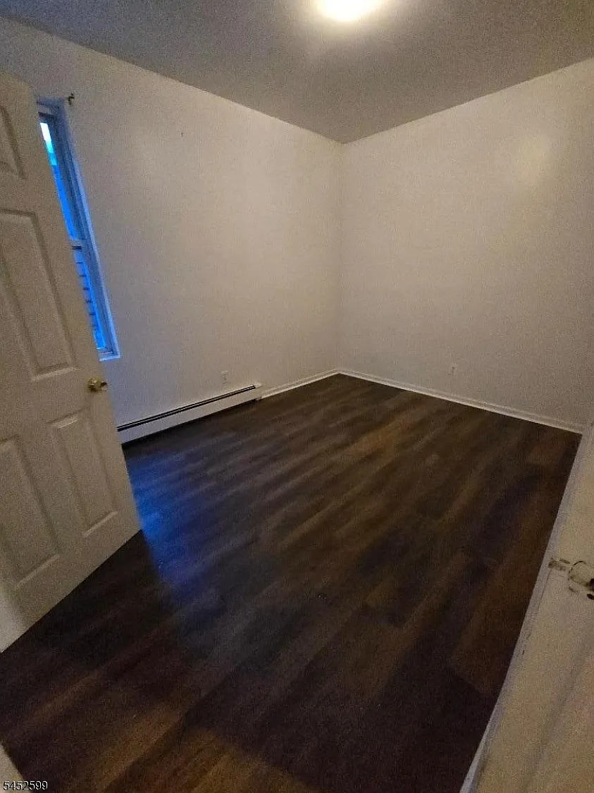 3 bed, 1.0 bath, $2,600 — Photo 2