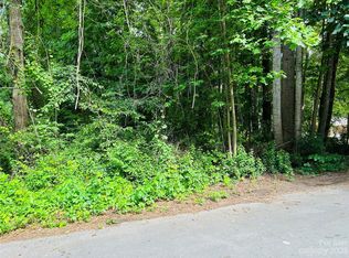 5614 Pine St, Charlotte, NC 28269