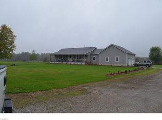 1253 Footville Richmond Rd E, Jefferson, OH 44047