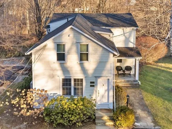 (undisclosed Address), Lee, MA 01238