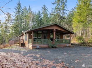 150 N Beaver Dr, Hoodsport, WA