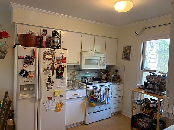 5th image of 205H W Poplar Ave #205H