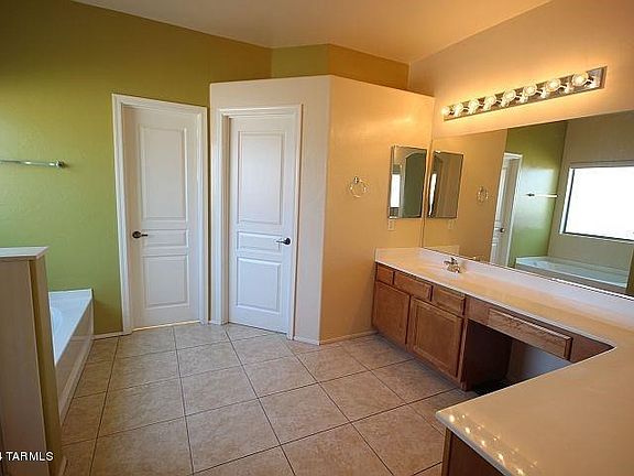 5th image of 2538 N Blue Willow Trl