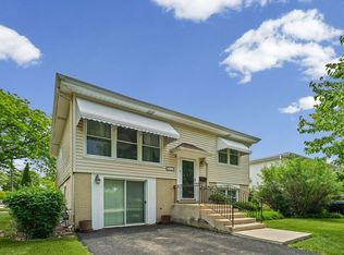 311 W Cypress St, Arlington Heights, IL 60005