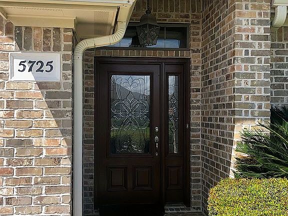 3rd image of 5725 Lori Ln
