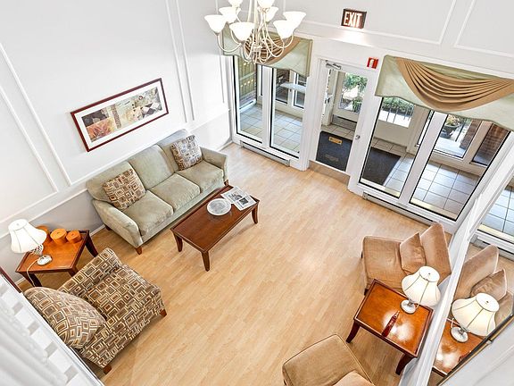 4th image of 514 Coeur De Royale Dr APT 207