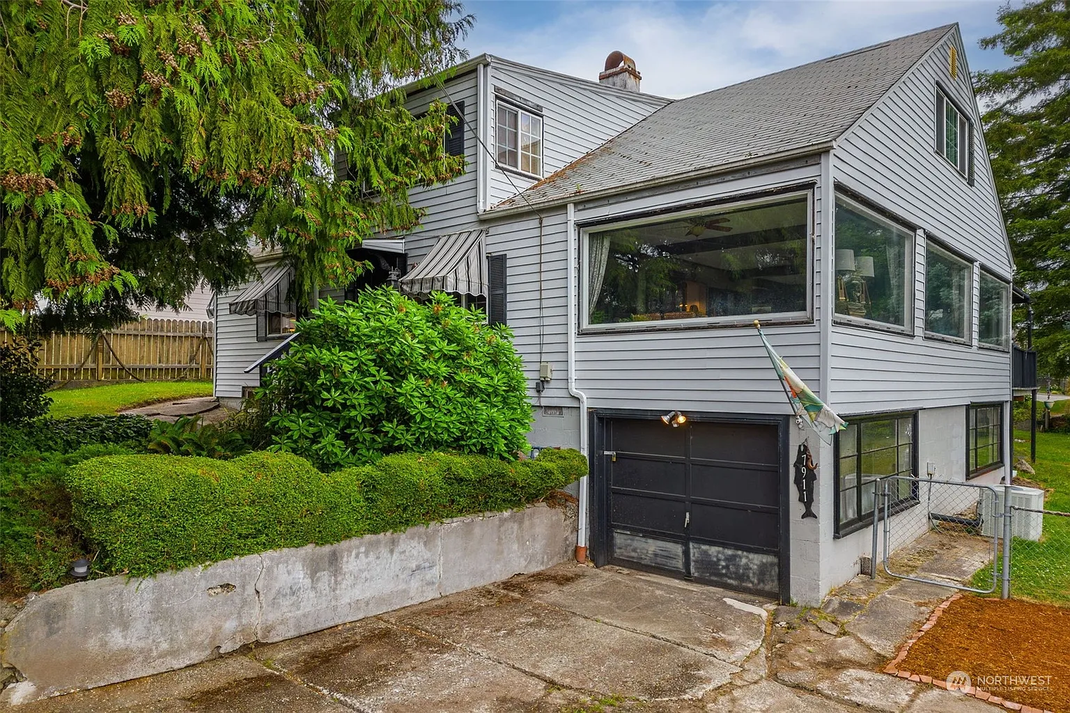 7911 E Maple Street photo 1