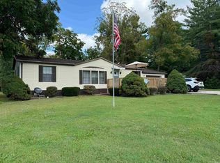 411 E Medcalf St, Dale, IN 47523