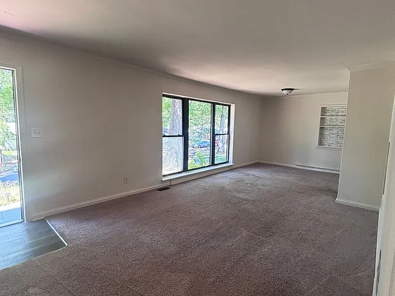 701 Vanderbrook Rd — Photo 3