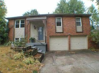 2904 NW Canterbury Rd, Blue Springs, MO 64015