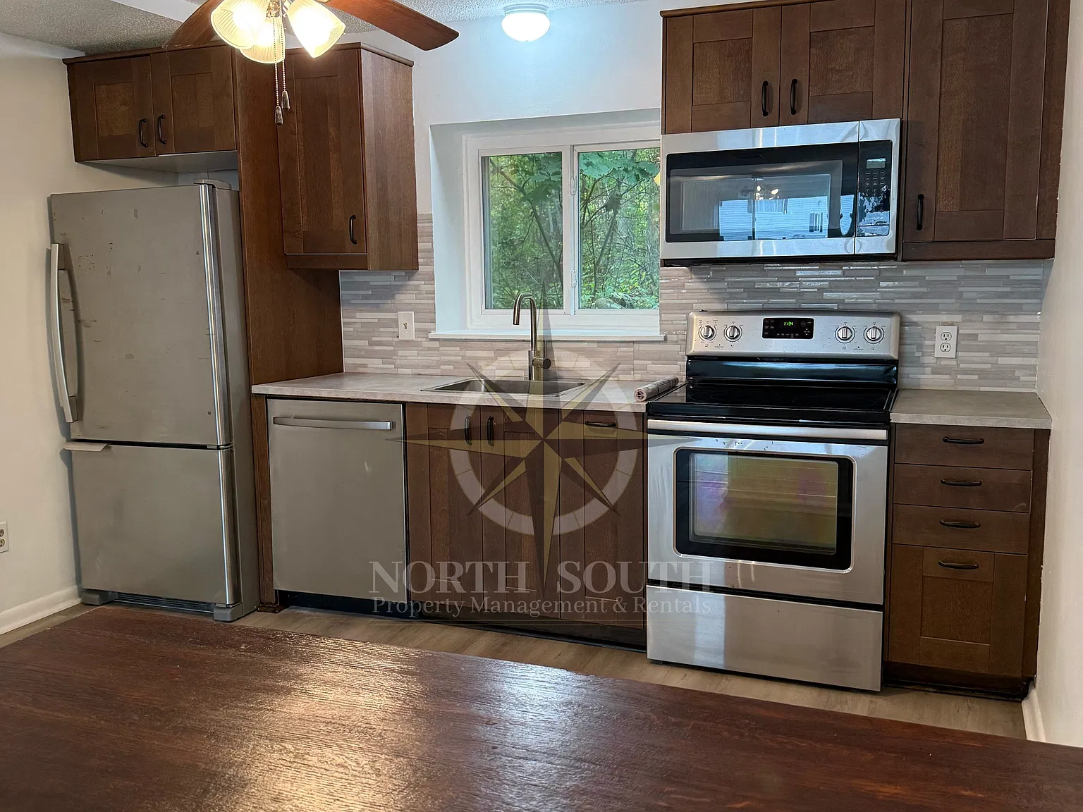 5455 N Main St — Photo 1