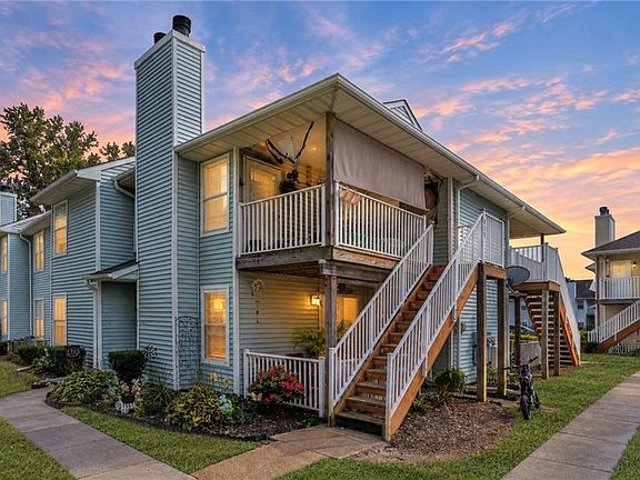 2nd image of 613 Crows Nest Ct