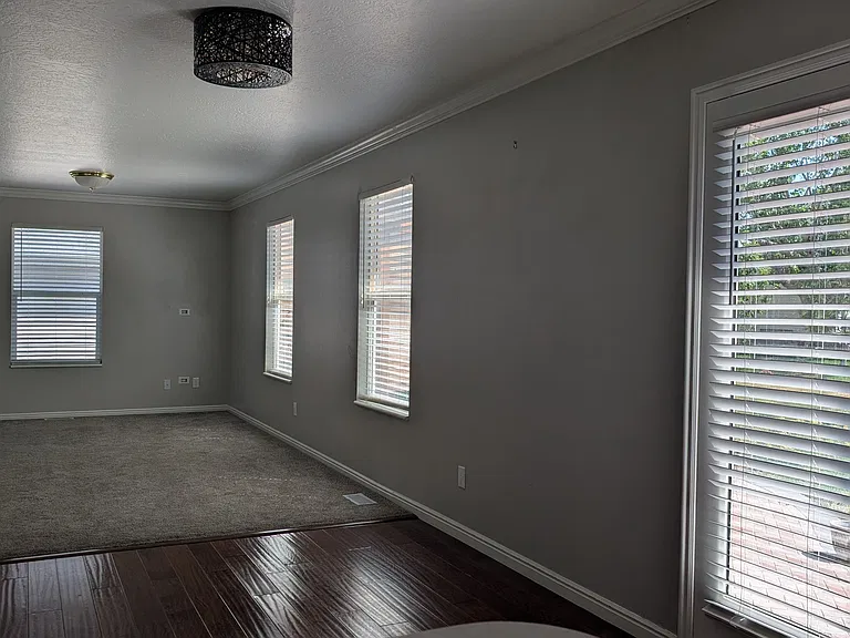 169 W Apple Ave — Photo 4