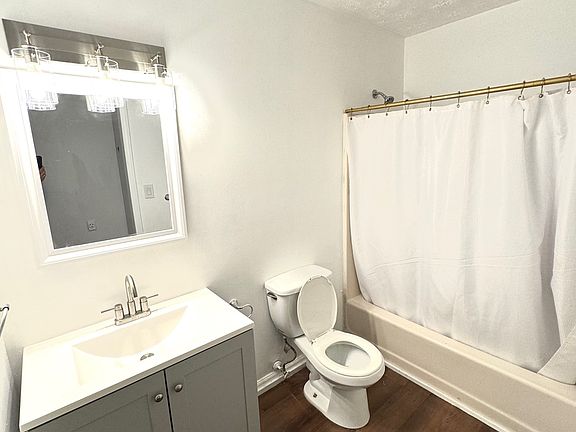 5th image of 50 Height St