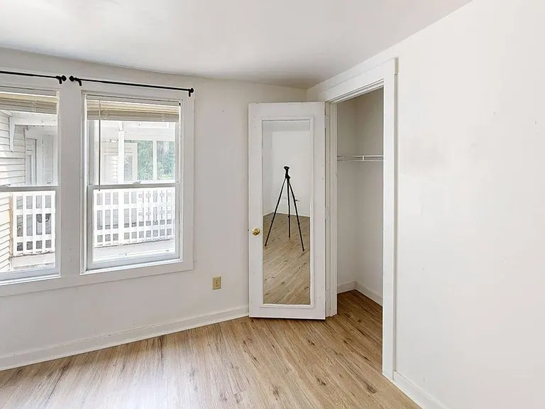 120 Main St. — Photo 16