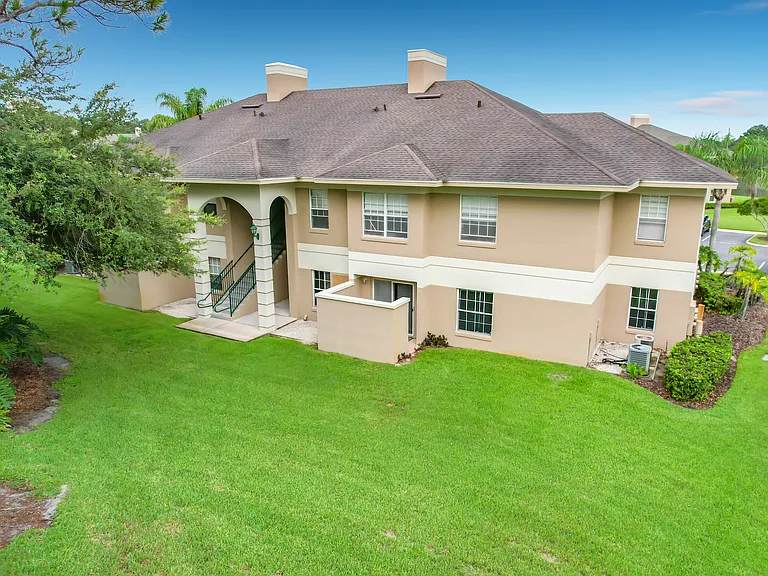 1105 Eagle Pond Dr — Photo 1