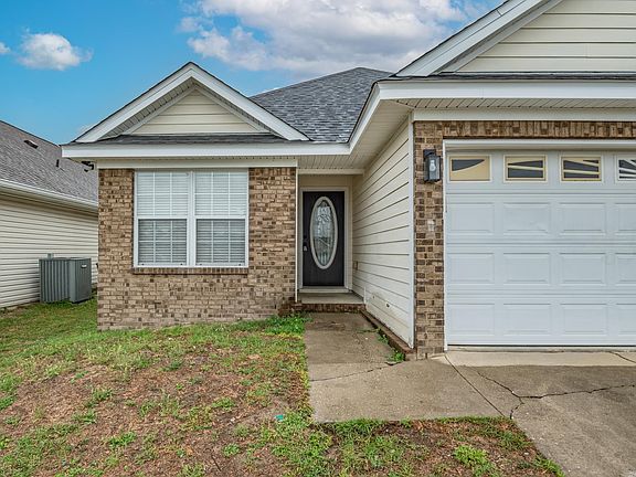 2nd image of 360 Chastain Ln