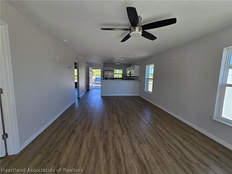 5700 Granada Blvd — Photo 8