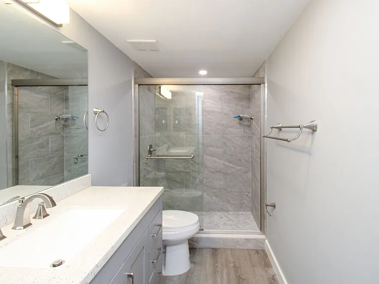 600 Valley Stream Dr #F9 — Photo 42
