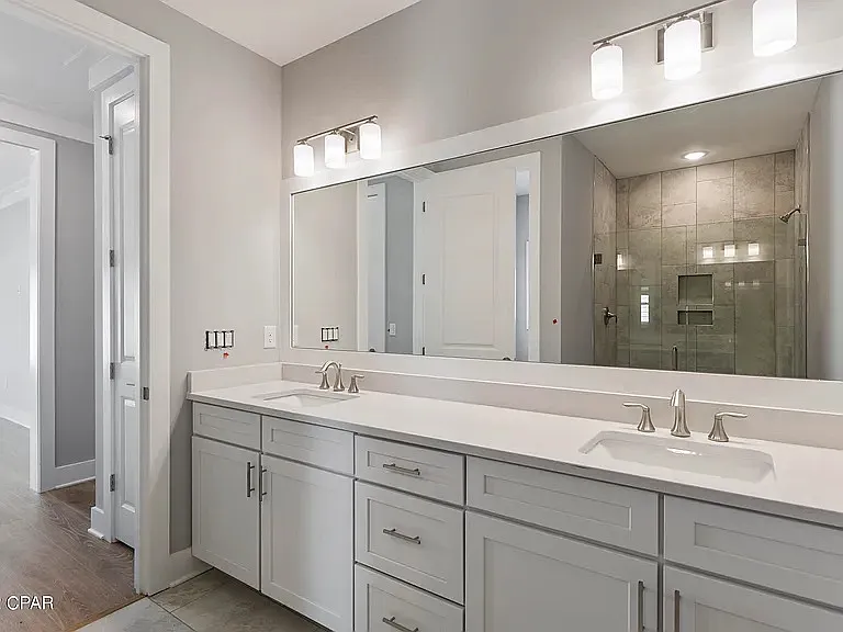 22802 Lakeview Dr — Photo 11