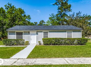 1533 S Raven Dr, Jacksonville, FL 32218