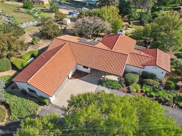 3612 Palomar Dr, Fallbrook, CA 92028