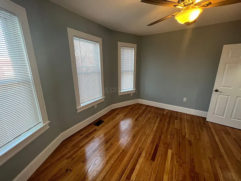 366 Highland Ave #1 — Photo 25