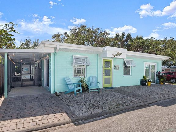 2nd image of 303 Esther St