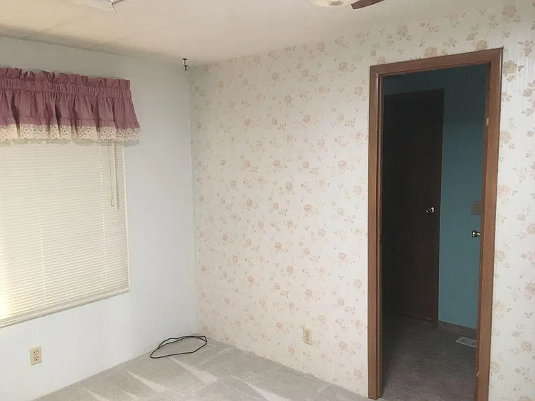 485 Myeena Loop — Photo 15
