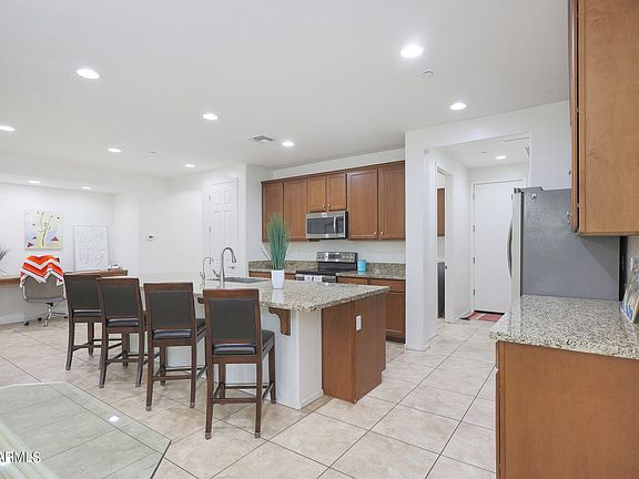 3rd image of 16016 N 109TH Avenue