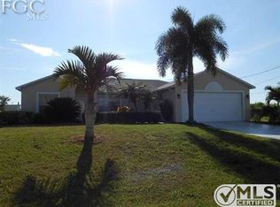 5 NW 30th Pl, Cape Coral, FL 33993