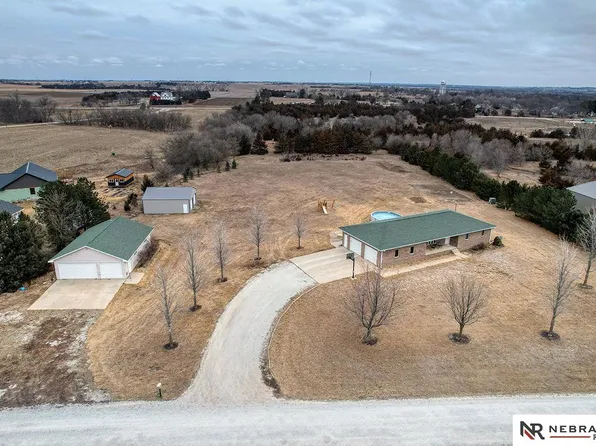 1300 W 8th St, Wilber, NE 68465