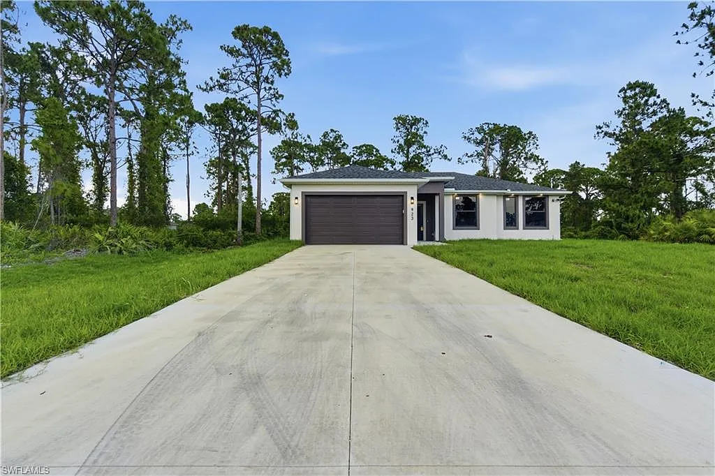 3 bed, 2.0 bath, 1588 sqft, $1,950 — Photo 2