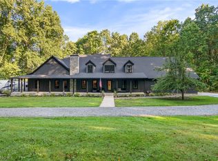 2119 Johns Rd, New Franklin, OH 44216
