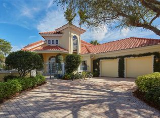 7107 Verde Way, Naples, FL 34108