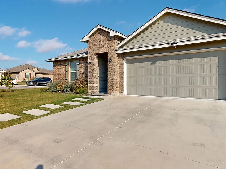 5801 Harriet Tubman Ave — Photo 3