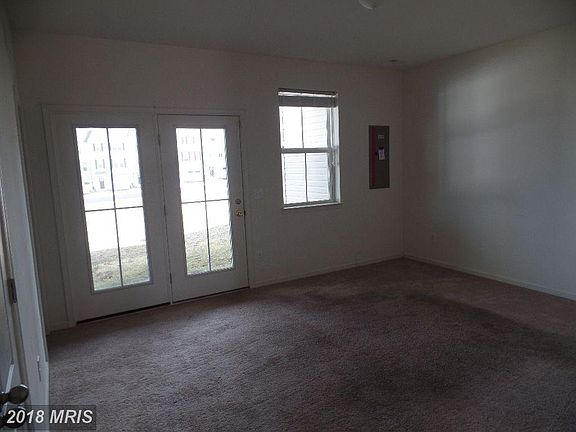 3rd image of 1406 Hudgins Farm Cir