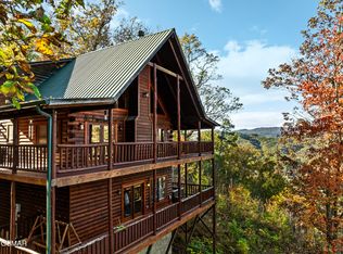 4080 Ridgeback Ln, Sevierville, TN 37862