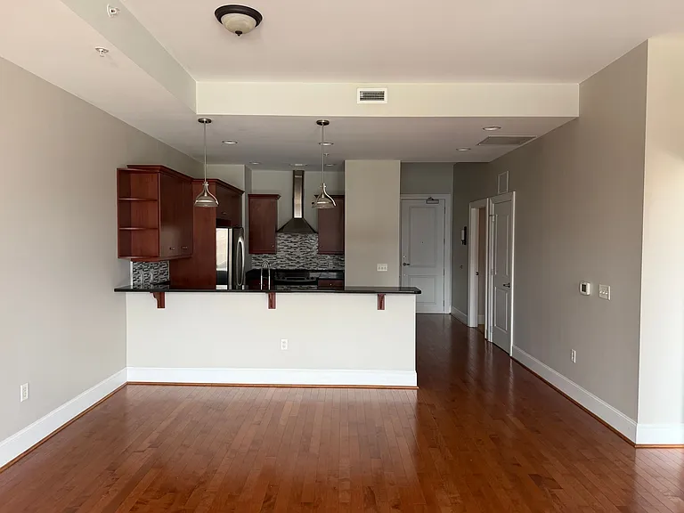 400 W North St #634 — Photo 10